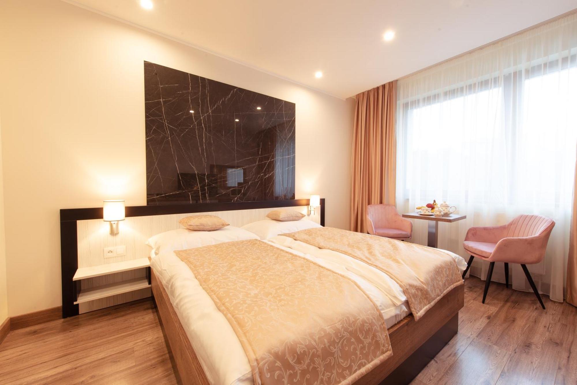 Hotel Viktor Bratislava Ngoại thất bức ảnh