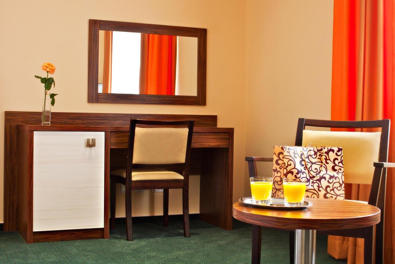 Hotel Viktor Bratislava Ngoại thất bức ảnh