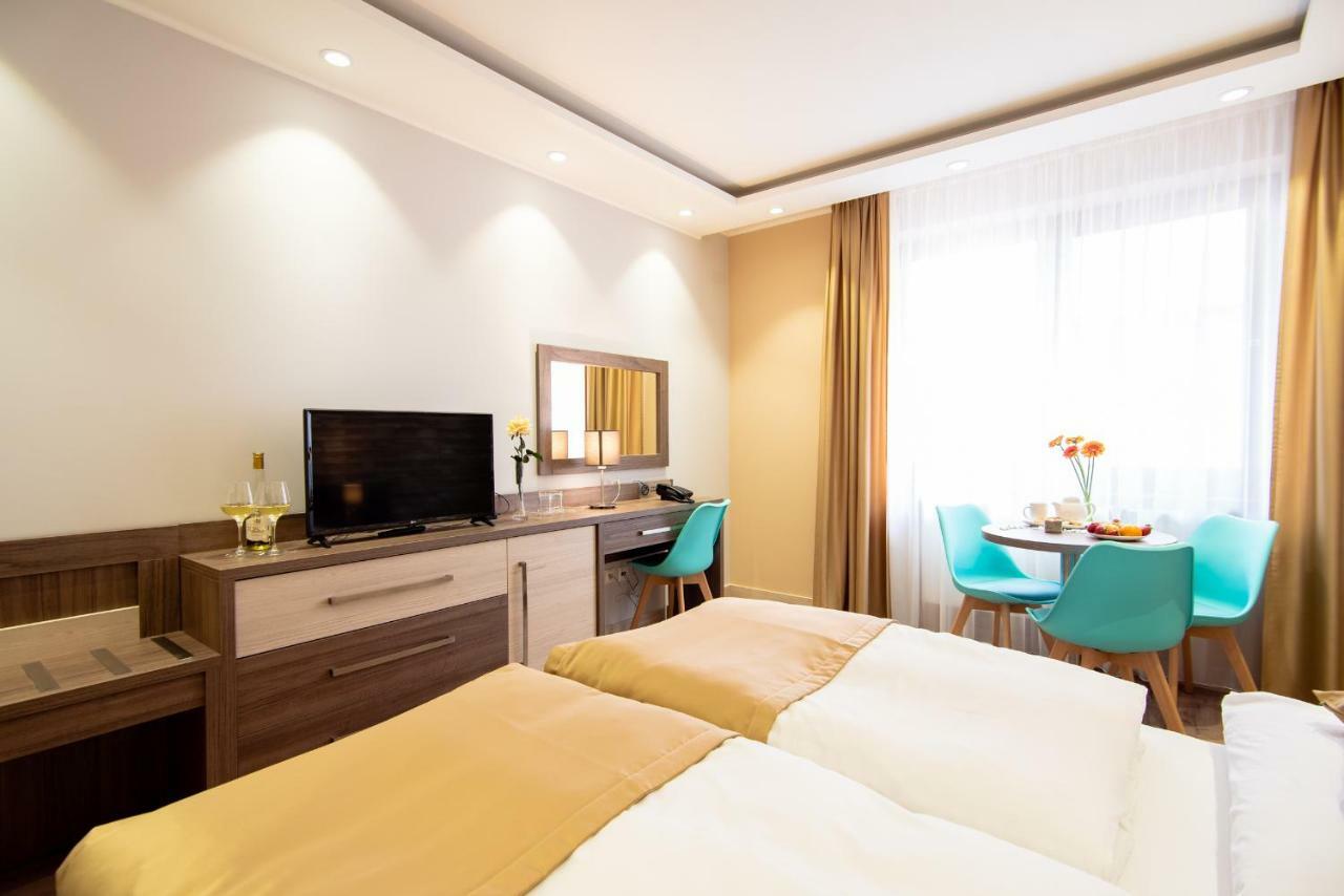 Hotel Viktor Bratislava Ngoại thất bức ảnh