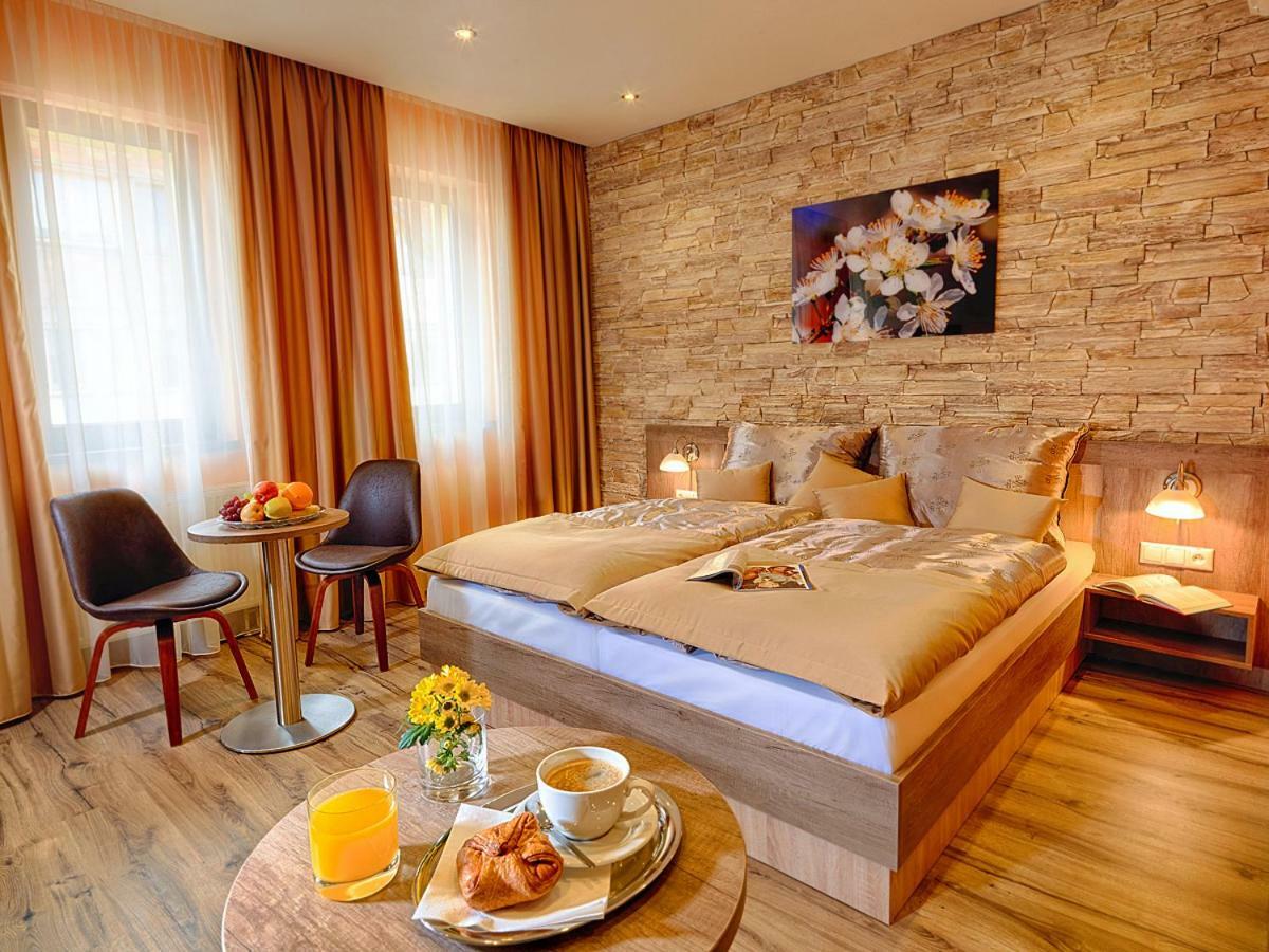 Hotel Viktor Bratislava Ngoại thất bức ảnh