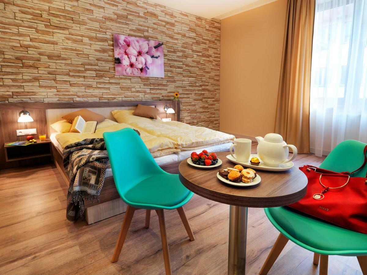 Hotel Viktor Bratislava Ngoại thất bức ảnh